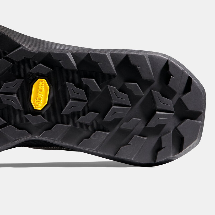 aenergy mtn low gtx メンズ イグアナブラック