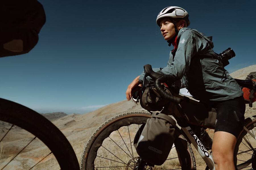 assos x mammut hs フード付きジャケット レディース strata