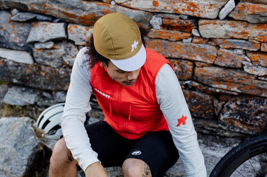 assos x mammut キャップ ナチュラルブラウンベージュ
